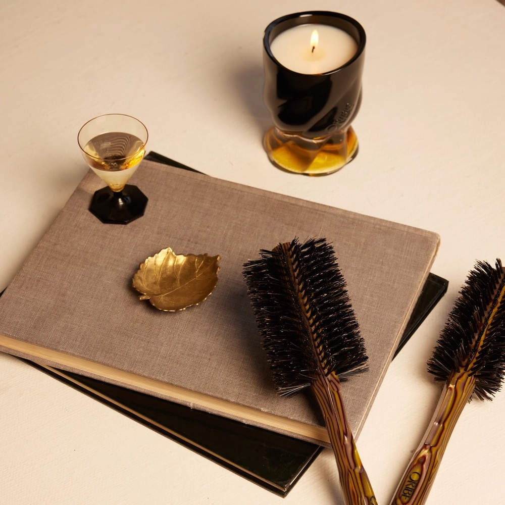 BRAND NEW Oribe Italian Resin Large Round Brush
